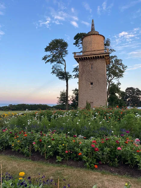 image of building at harkness park in waterford ct.