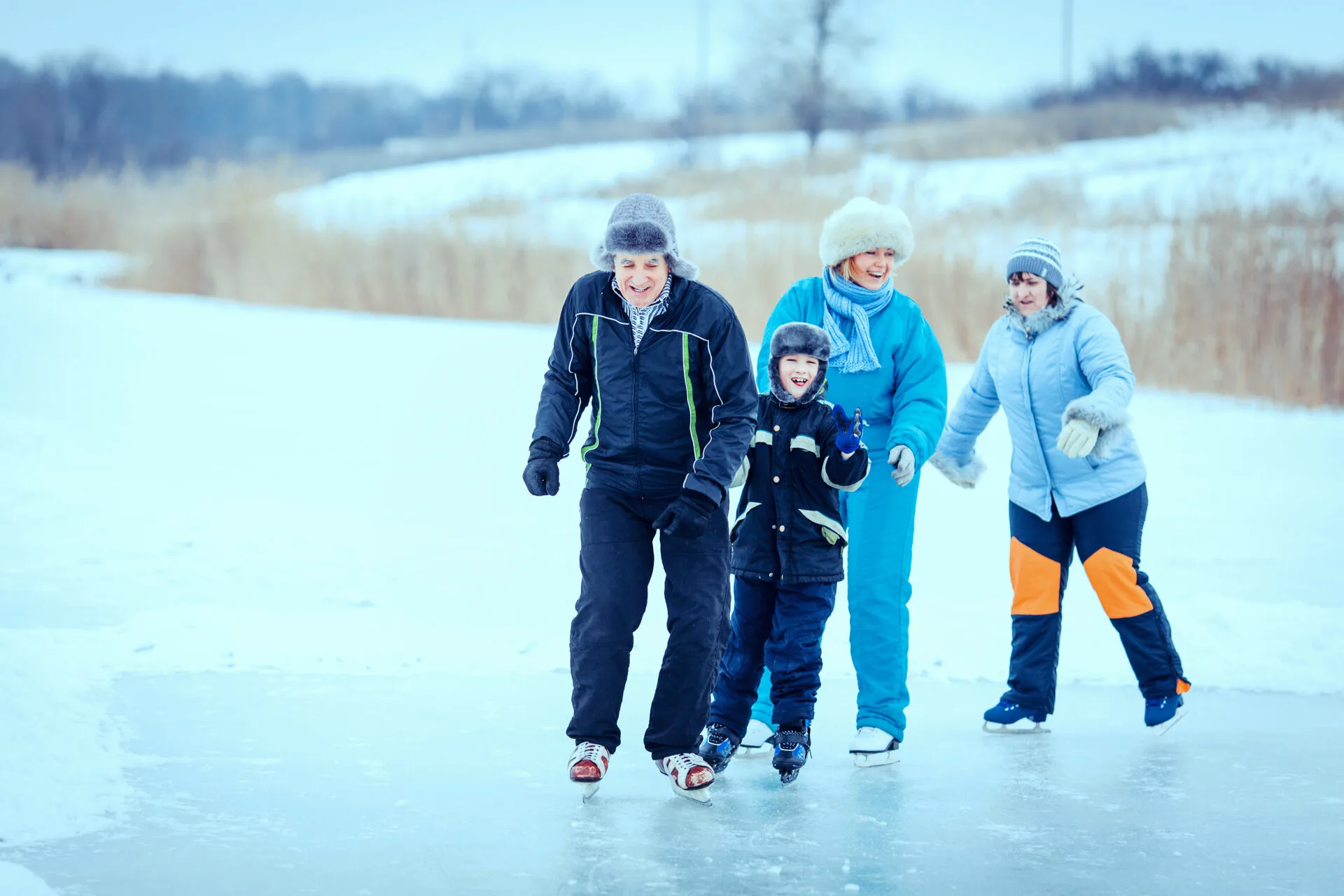 image of family outdoor ice skating in connecticut.