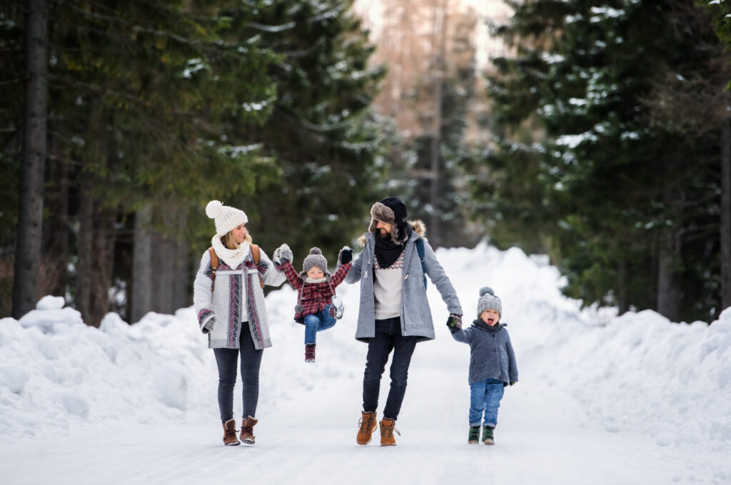 image of family enjoying winter activities in Connecticut.