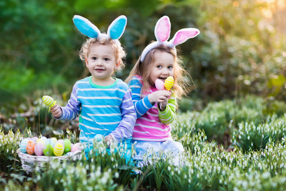 image of children hunting for easter eggs in connecticut.
