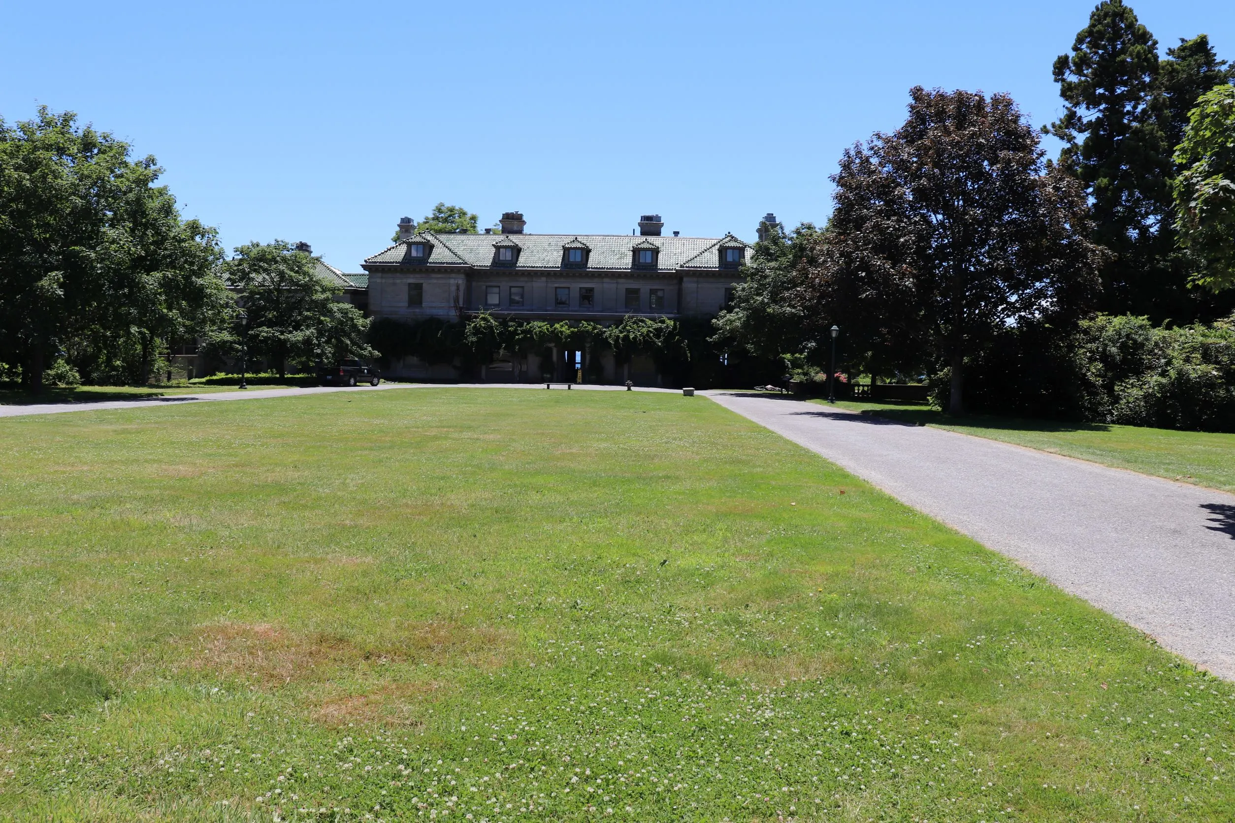 Image of the Eolia's mansion at Harkness Park in Waterford Ct.