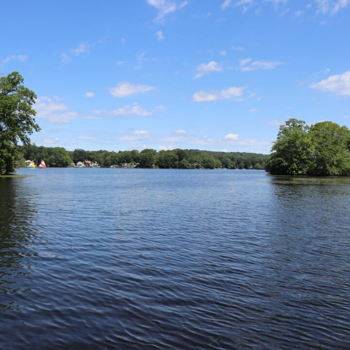 Image of Rogers Lake in Old Lyme Connecticut.