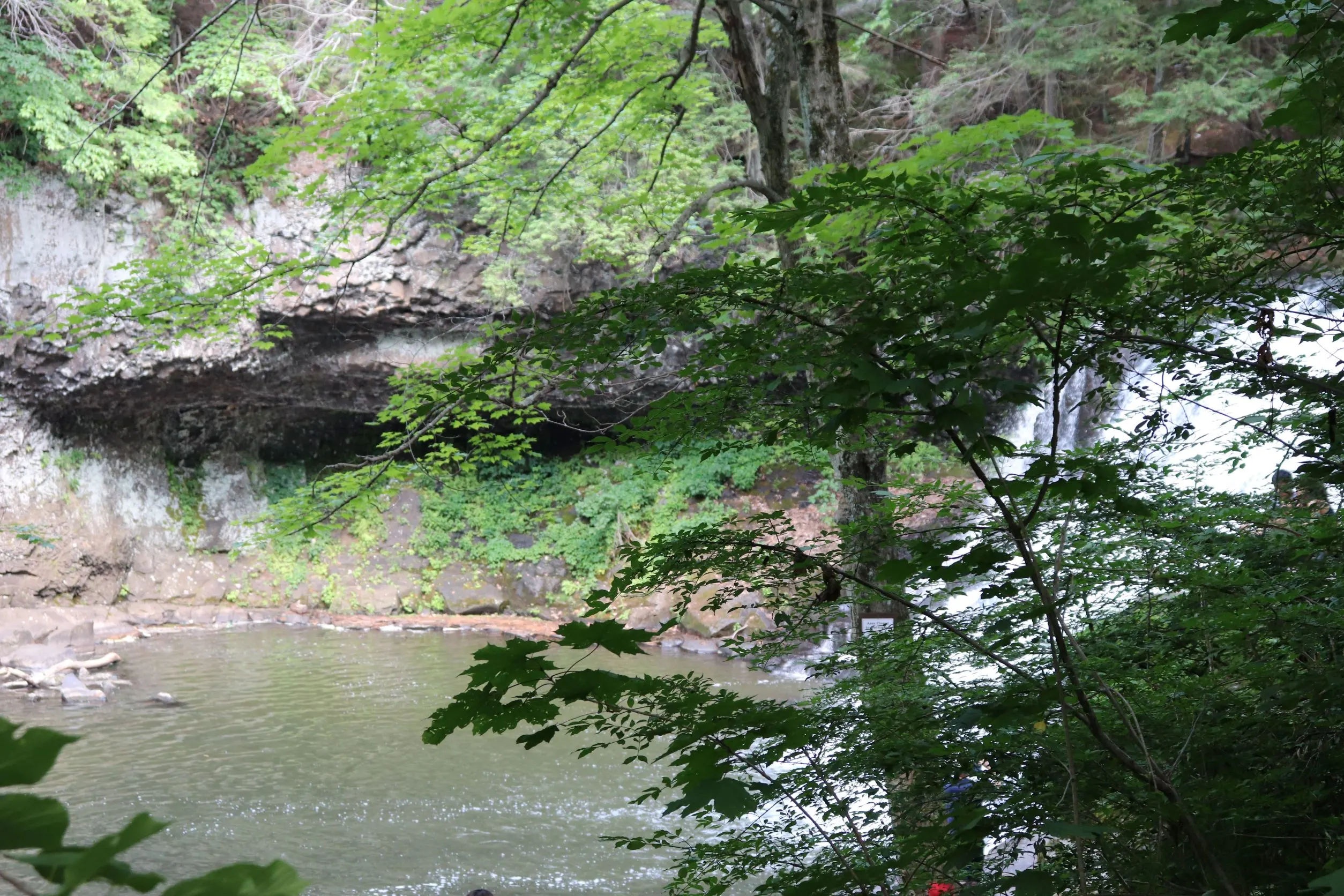 Image of lagoon at wadsworth falls in wadsworth state park in middletown connecticut.