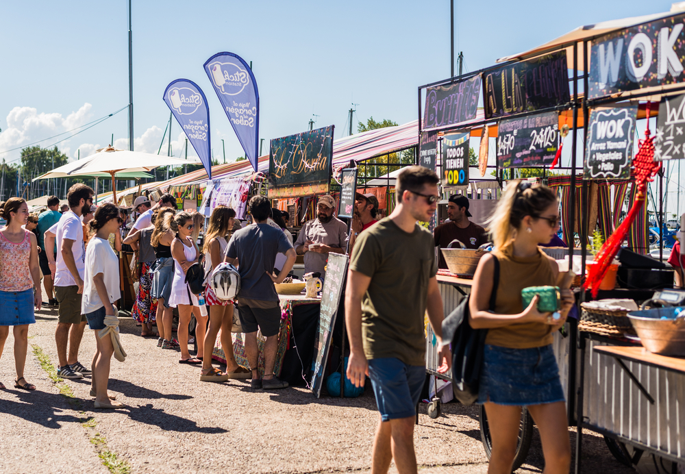 image of people ordering food at food truck festivals in CT.