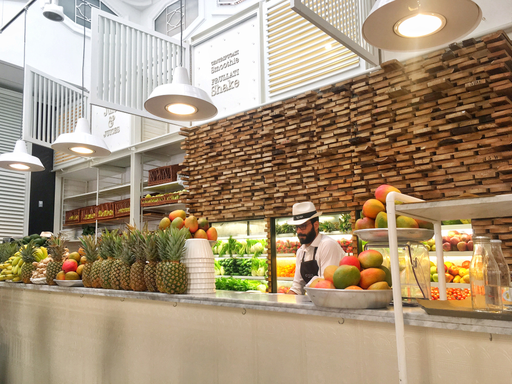 image of smoothie bar with fresh fruit where you can get smoothies in CT.